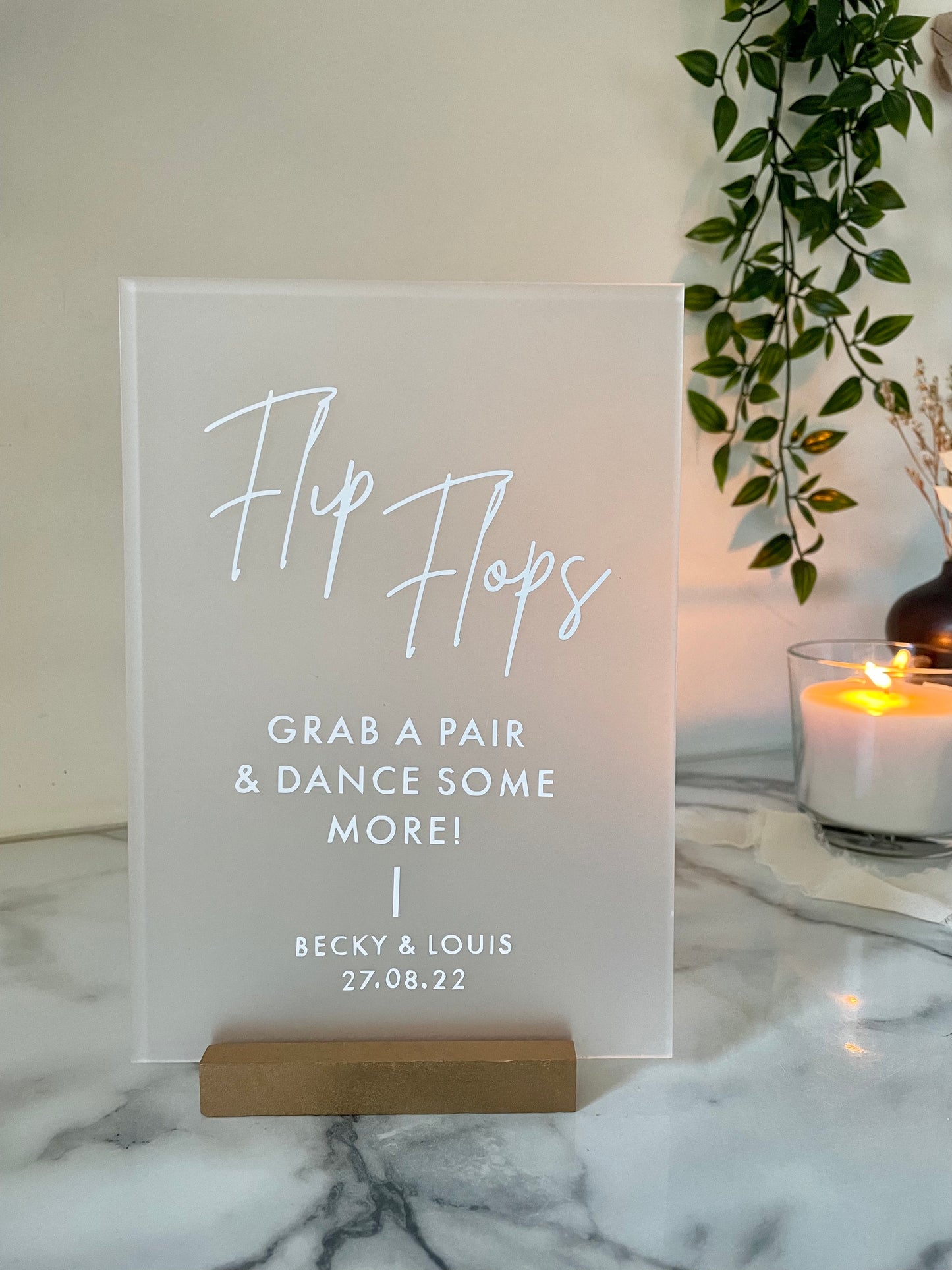 Frosted Acrylic Flip Flop Sign With Wooden Block Stand